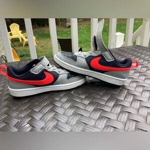 Boys Nike Sneakers- Barely worn